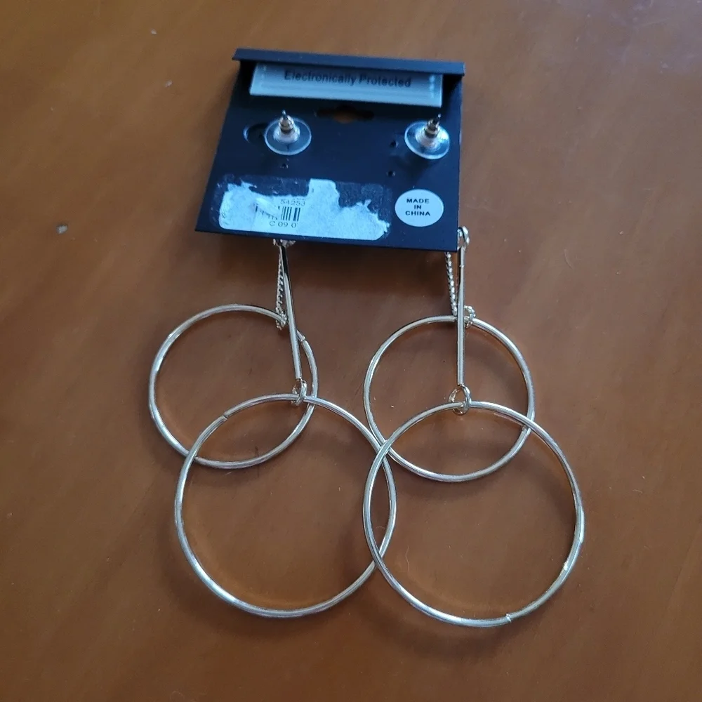 Guess 90's Gold Circle Long‎ Dangle Statement Earrings